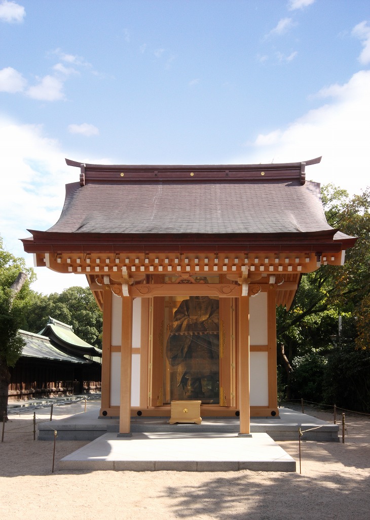 筥崎宮　亀山上皇像奉安殿